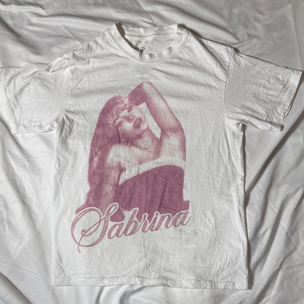 Sabrina Carpenter T-shirt